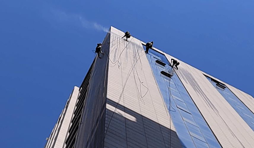 清潔建筑物 定期外墻清洗維護(hù)，守護(hù)建筑的臉面與壽命